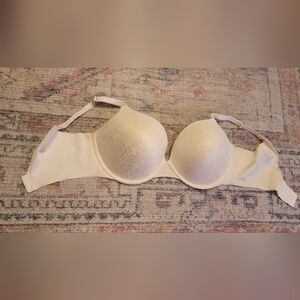 Secret Treasures Back Smoothing Push Up Padded Cream/ Off White Bra 36DD